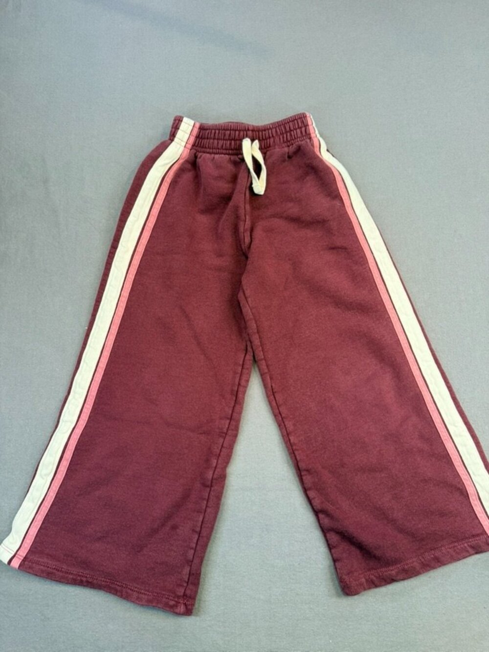 ZARA girls maroon wide legged terry cloth sweats with white stripe size 8